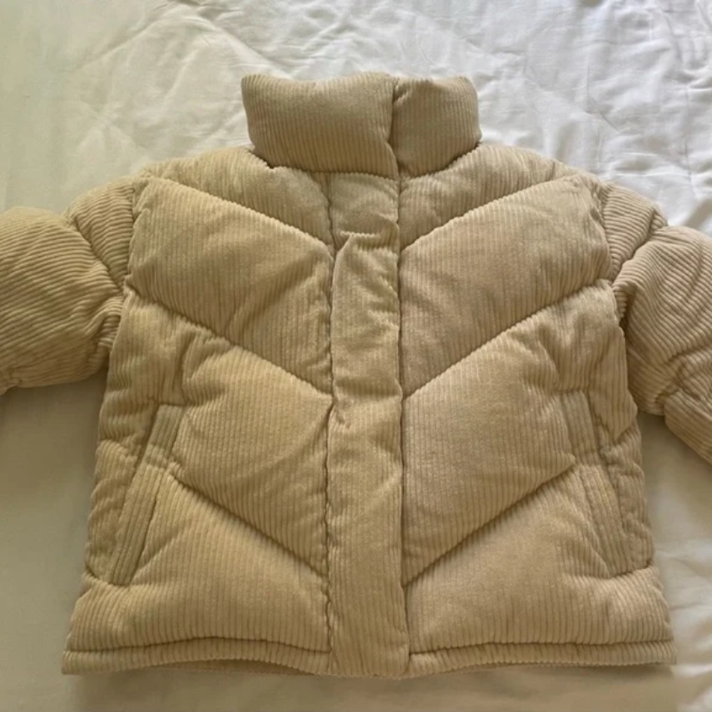 Aritzia Wilfred Cloud Puff Corduroy Jacket in Birch